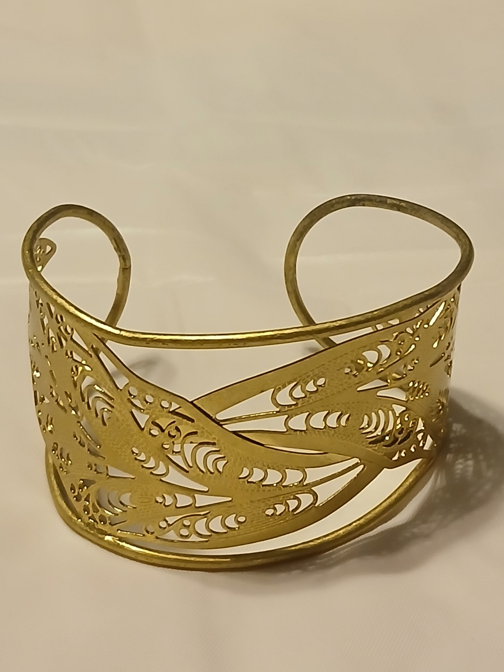 Avon Bali Bliss 2010 Elegant Goldtone Filigree Open Cuff Bracelet -
